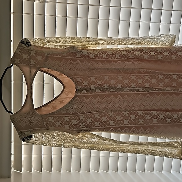 Spring dress- speechless Brand - Picture 2 of 2